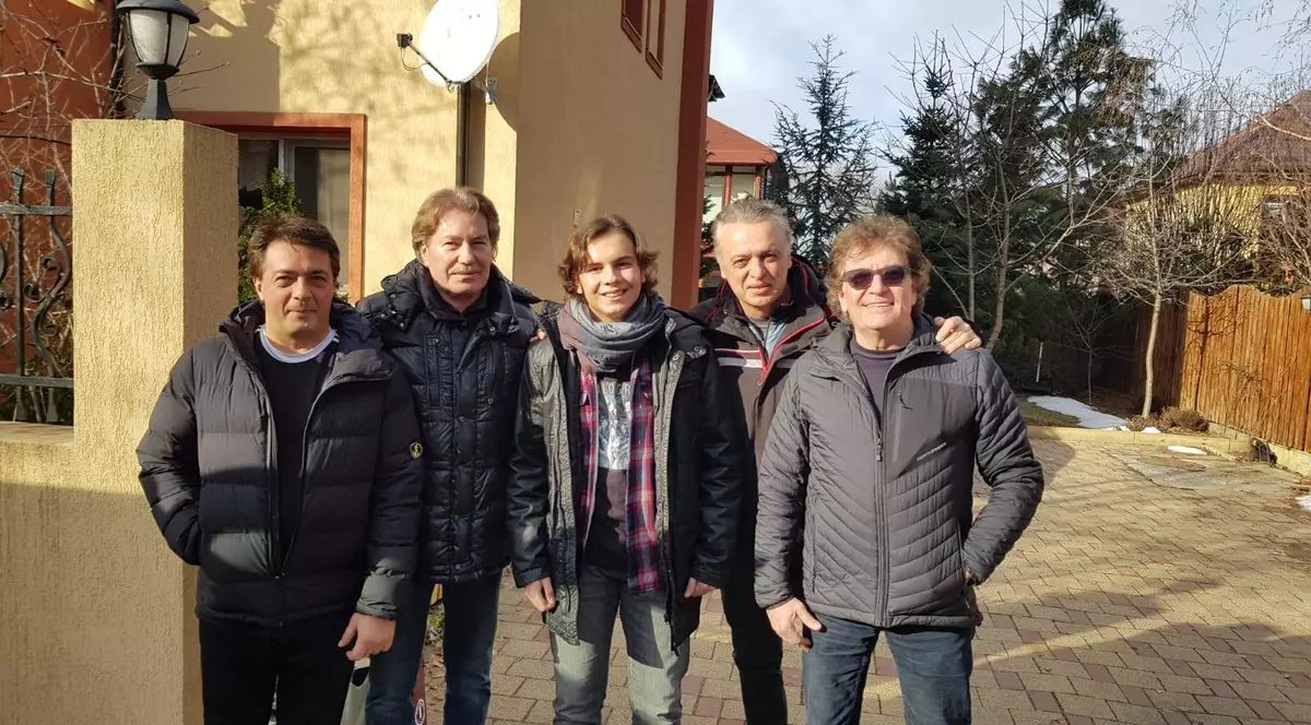 Bittman&Co. au fost în “pelerinaj” la Baia Mare, acasă la cel mai mare admirator Holograf. Au văzut cu ochii lor discurile de la începuturile trupei