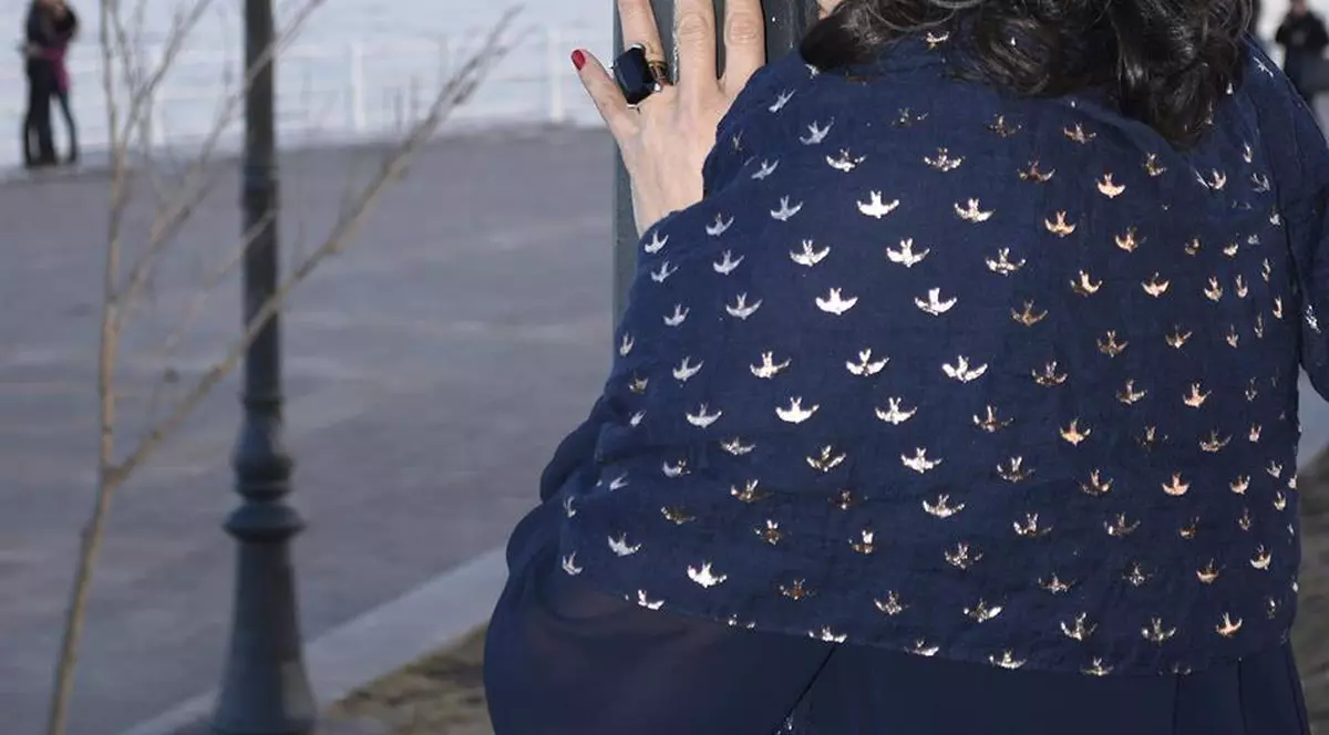 Ce spune Ileana Șipoteanu după ce Anca Țurcașiu i-a cântat o melodie la petrecerea de Revelion de la un restaurant. Artista s-a chinuit să citească textul | VIDEO