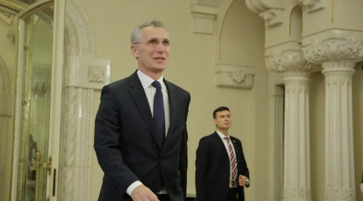 Jens Stoltenberg rămâne în fruntea NATO încă trei ani