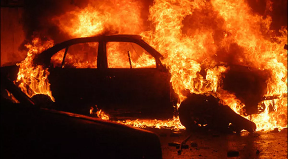 O mașină alimentată cu GPL a ars ca o torță, în Giurgiu. Ce s-a întâmplat cu șoferița