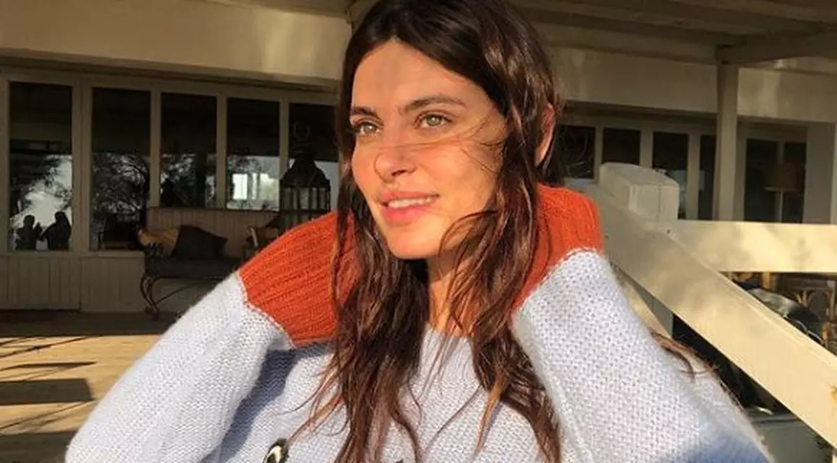 Catrinel Menghia, complet goală. Ipostaza fierbinte în care s-a pozat