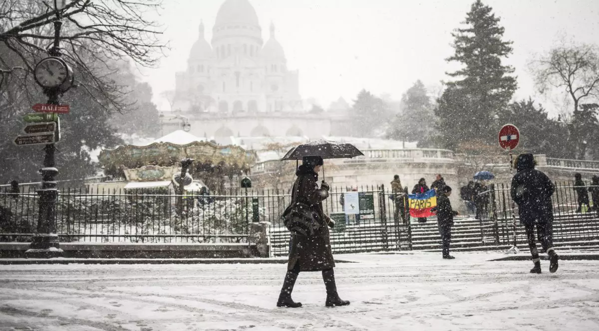 Vremea rea face ravagii în Marea britanie și Franța
