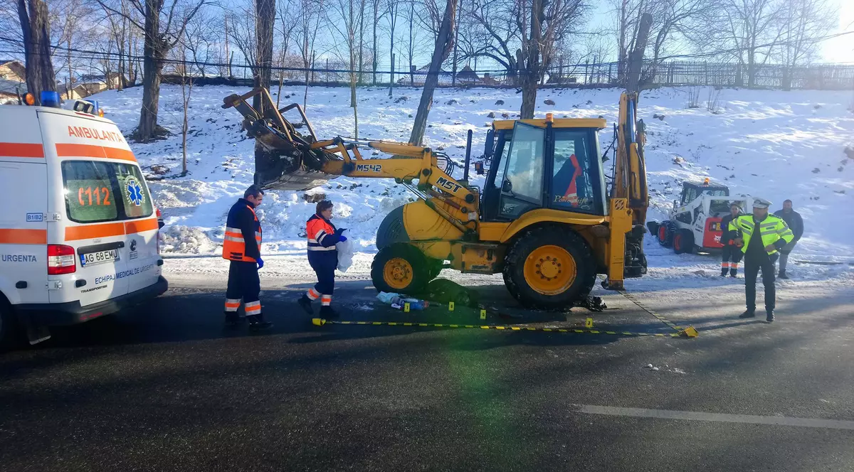 O bătrână a murit, după ce a fost lovită de un utilaj de deszăpezire în Curtea de Argeș