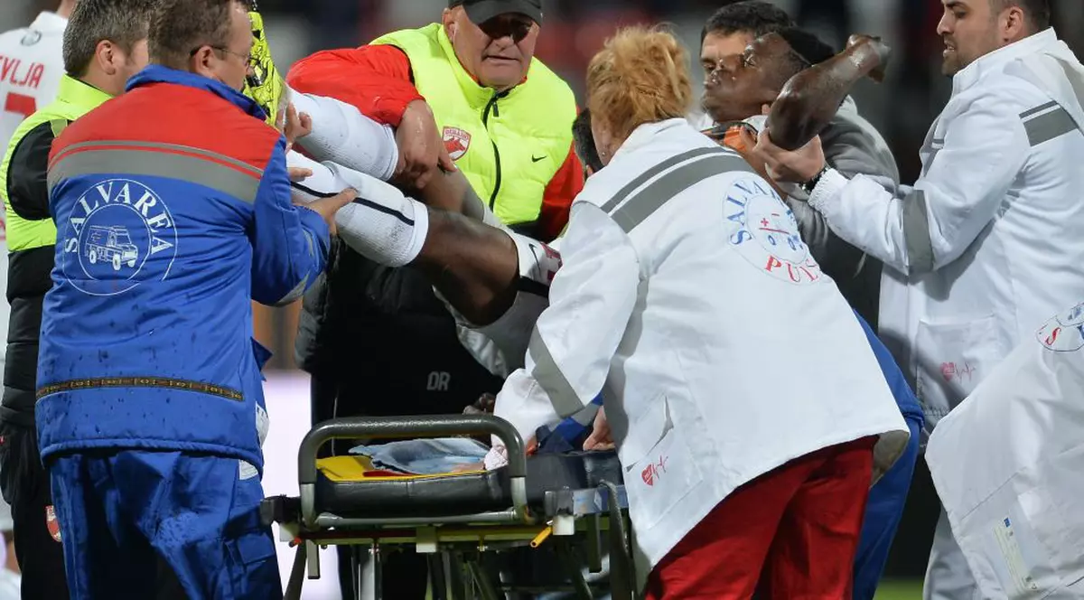 ȘOCANT: Asistentul care l-a dus pe Ekeng la spital: "Bag p*** în fața lui de negru, mă doare în p*** că a murit!". Înregistrat de procurori