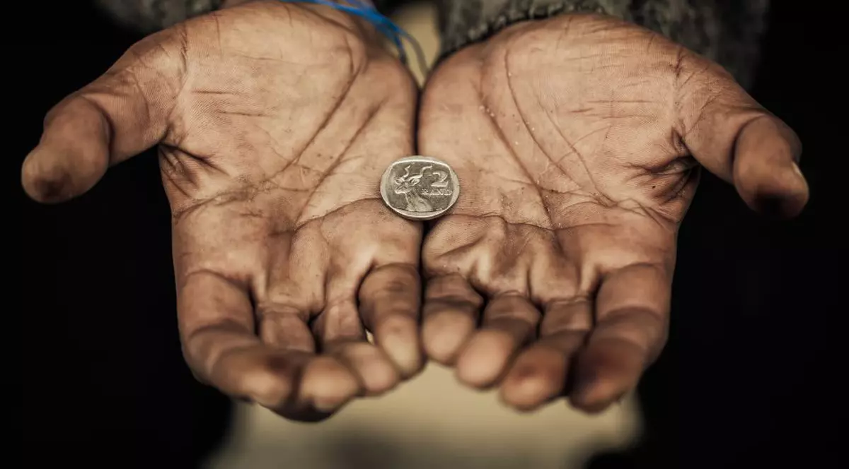 Aceleaşi cifre, două interpretări. Cum văd Puterea şi Opoziţia reducerea şomajului şi a decalajului dintre bogaţi şi săraci