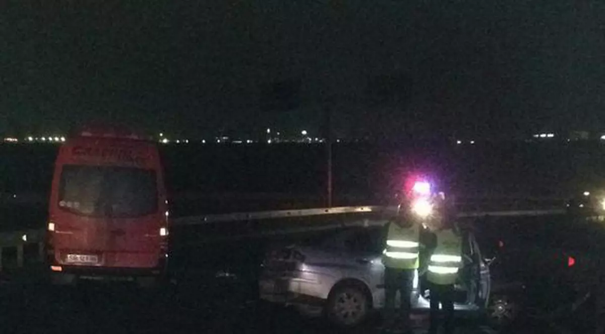 Trei poliţişti şi un jandarm, la spital după un accident în București