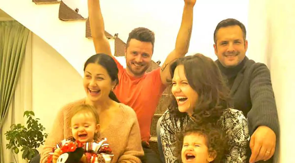 Gabriela Cristea și Cristina Șișcanu au petrecut împreună noaptea dintre ani. Super sexy în ținutele alese | FOTO