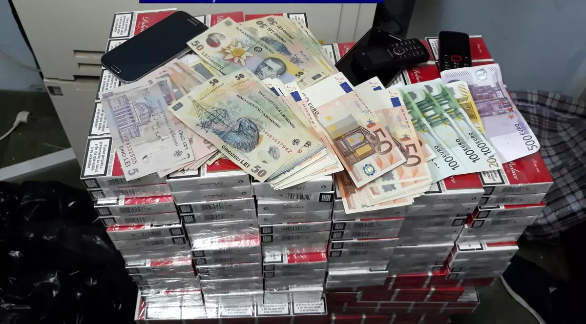 112 milioane de țigări de contrabandă, blocate în 2018. Țigări de comtrabandă și bani