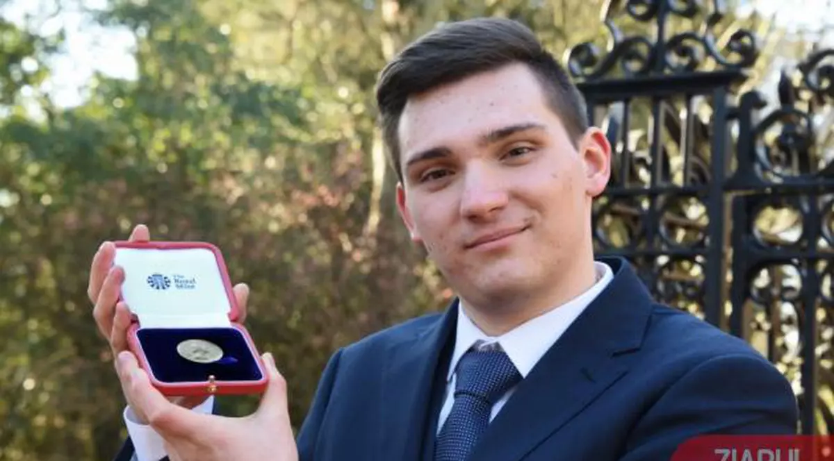 Cornel Micu a fost premiat de Regina Marii Britanii pentru rezultate excelente la învățătură