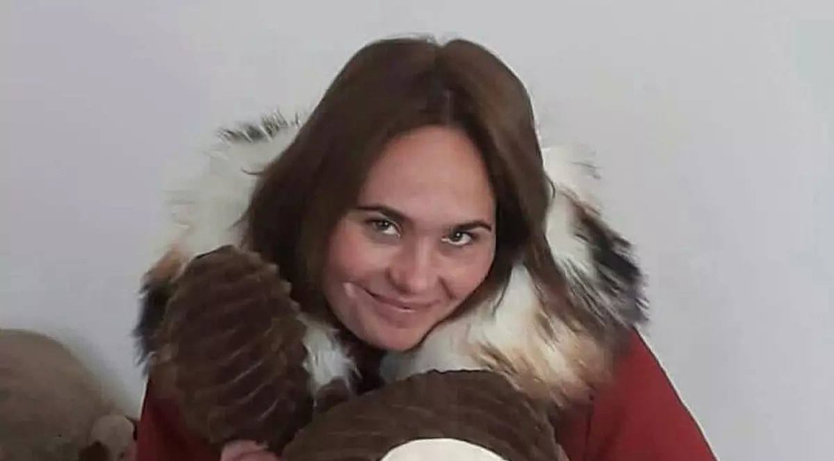 Gabriela Zănoagă, tânăra împușcată de soț în Neamț, a murit în casa părinților ei din Fărcaşa