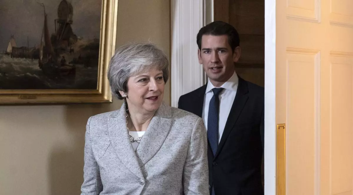Cancelarul austriac: Mai bine să fie amânat Brexit dacă Theresa May nu va obţine sprijin până în martie