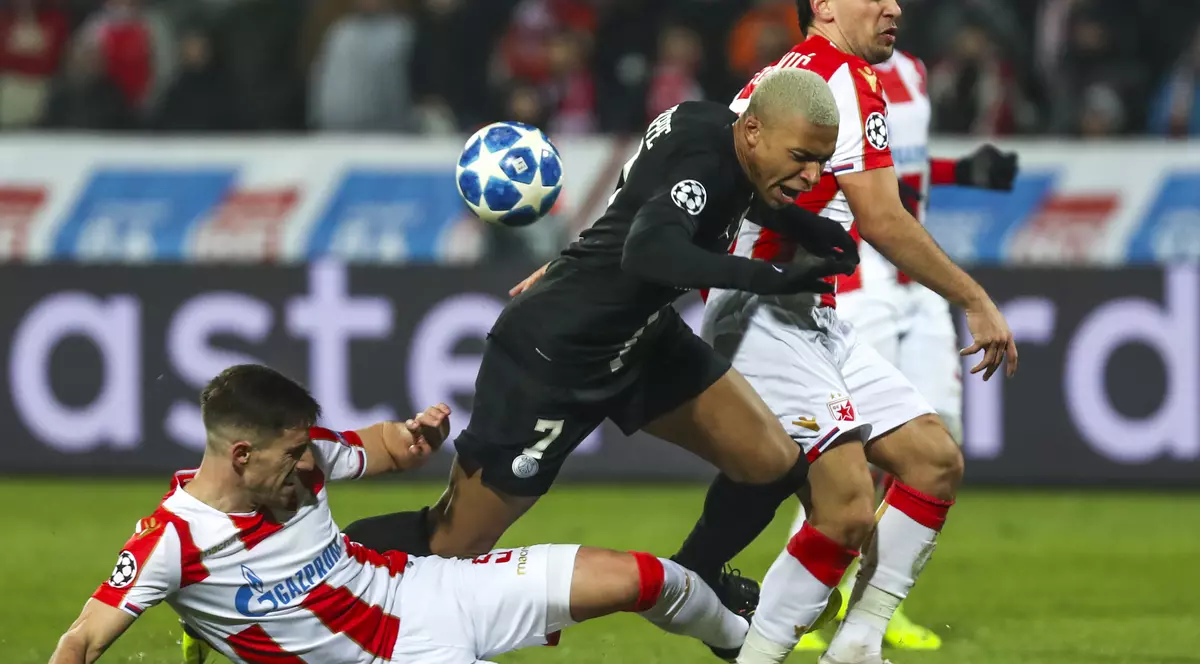 Fază din meciul PSG - Steaua Roșie Belgrad (6-1), din grupele Ligii Campionilor, ediția 2018-2019