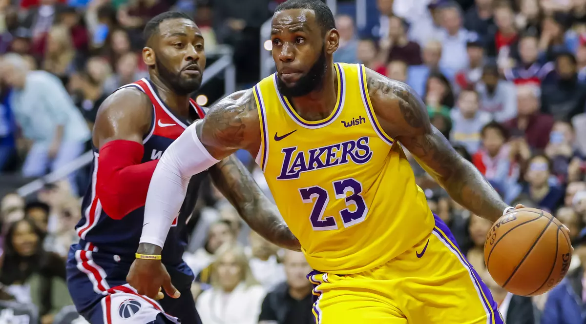 LeBron James, cel mai bine plătit jucător din NBA pentru al cincilea an consecutiv