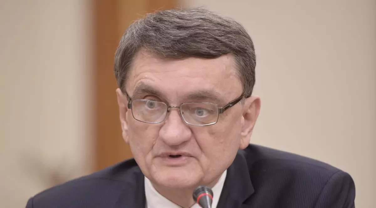 Avocatul Poporului s-a sesizat din oficiu în cazul fetiţei din Baia de Aramă