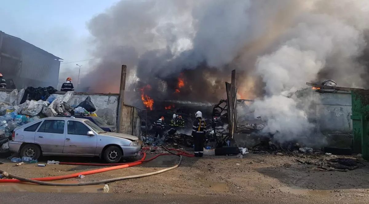 Incendiu la REMAT Afumați