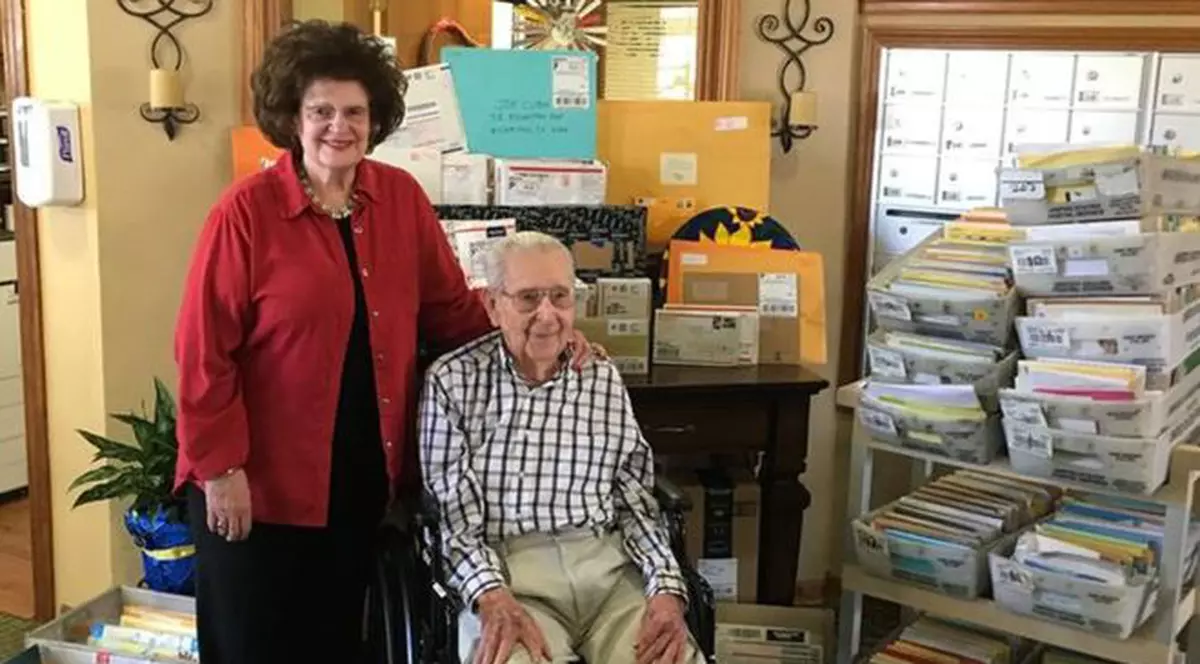 Un veteran de război a cerut 100 de felicitări