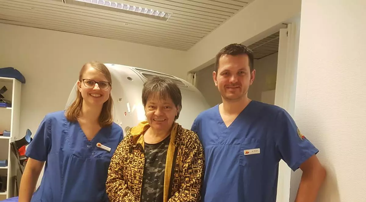 Leo Iorga n-a putut fi operat din cauza unei răceli! Medicii din Hamburg speră să-i poată înlătura tumorile săptămâna viitoare