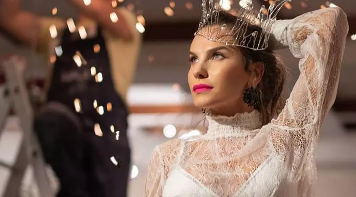 Anna Lesko, topless. Artista e total lipsită de inhibiții