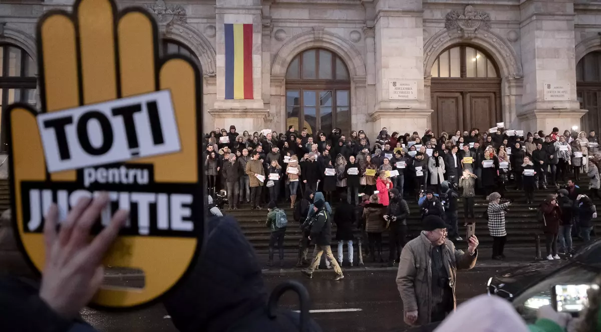 OPINIE | PAH, despre greva magistraților și pensiile lor speciale: „Independența trece prin stomac”