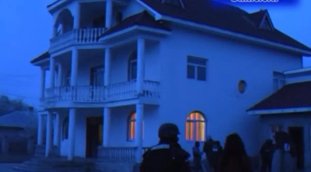 Sărăcie, șmecherie și interlopi