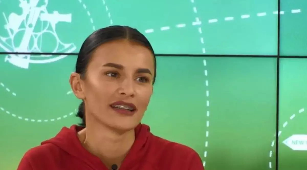 VIDEO LIVE / Rux, care a devenit cunoscută cu proiectul LikeOne, vorbește despre vacanța ei Mauritius la "Star Trips&Tricks"