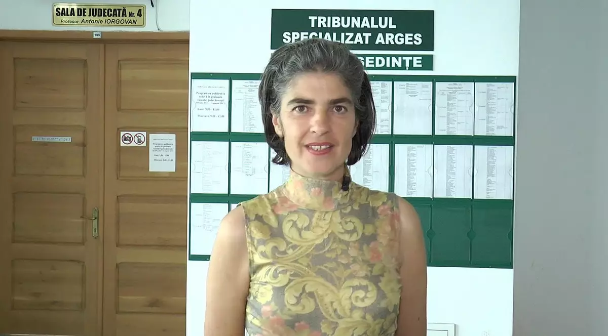 Simona Niculescudin Argeș s-a judecat cu primarul și prefectul pentru racordarea la apă potabilă și a câștigat