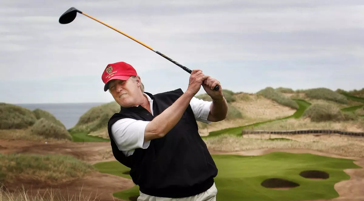 Trump l-a propus ambasador în România pe un membru al clubului său de golf