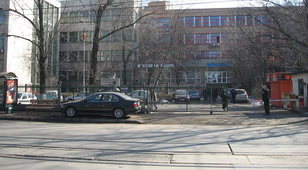 Treizeci de ingineri cu diplome false, descoperiți de Universitatea de Construcții din București. O secretară este în centrul scandalului universitar