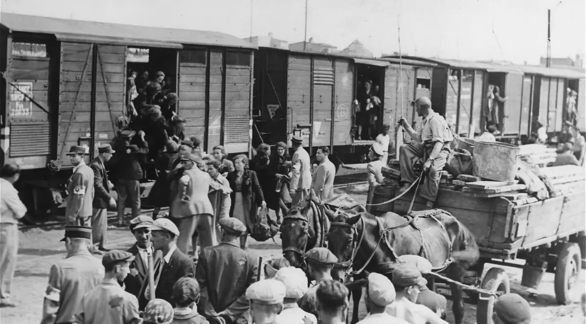 „Peste 20.000 de evrei au fost torturați și umiliți în lagărul de la Mărculești”. Un istoric descrie ororile din lagărul care apare în documentele istorice găsite în dosarul ”Moscova 2”!