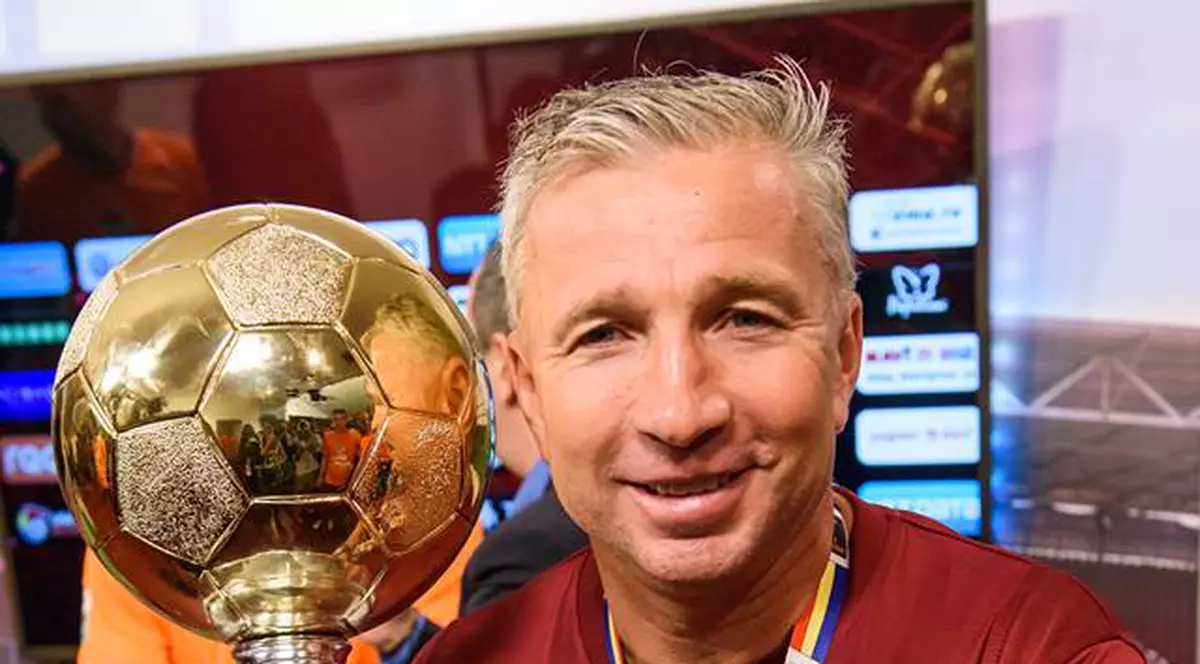 Dan Petrescu, oficial la CFR Cluj! ”Bursucul” a semnat pe trei ani. Şi-a anulat conferința de presă