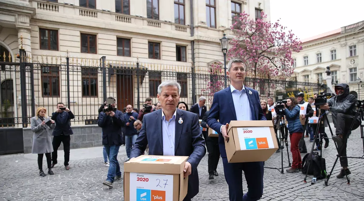 Dacian Ciolos si dan Barna la BEC