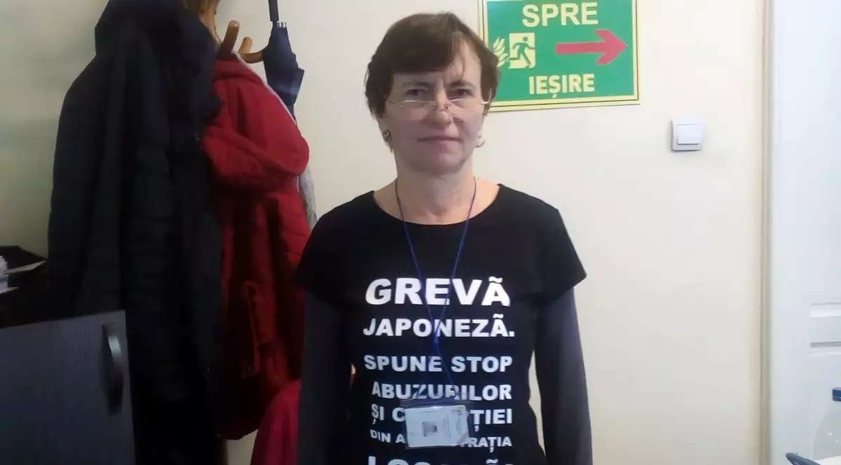 Cum arată biroul cât o cutie în care a fost mutată o angajată a Primăriei Timișoara care l-a acuzat pe Nicolae Robu de abuzuri și ilegalități!