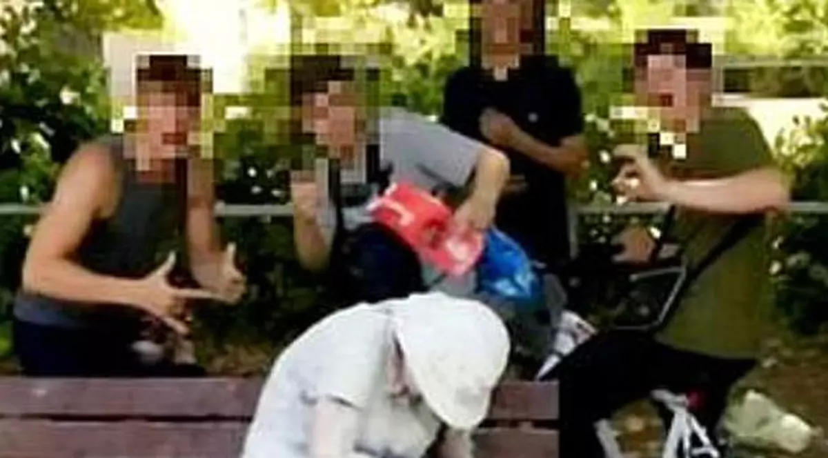 "O să regret asta până mor!". Un tânăr de 17 ani nu poate uita că a participat la un episod care a șocat o țară întreagă