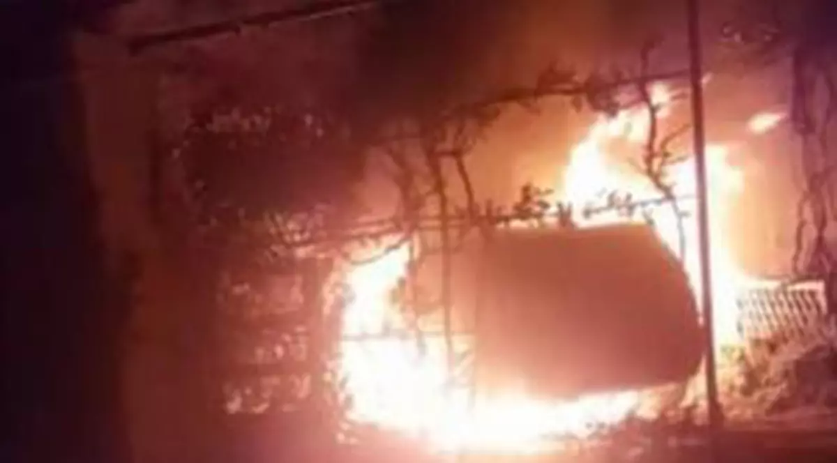 Mașina unui român din Italia a fost incendiată intenționat