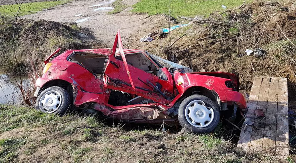 Un poștaș din Satu Mare a provocat un accident
