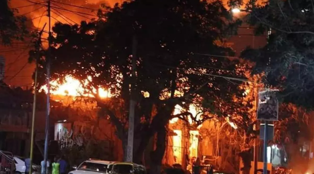 Atentat cu mașină-capcană asupra unui hotel din Somalia