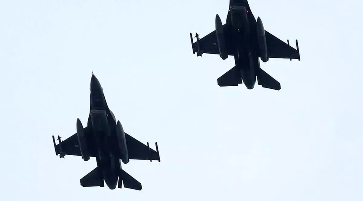 Avioane F16, în timpul zborului