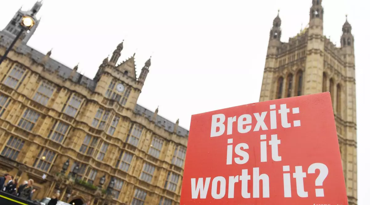 Brexit | Niciunul dintre cele opt amendamente supuse la vot în parlament nu a trecut