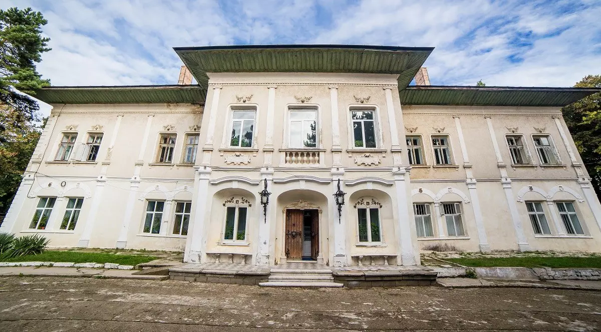 Castelul Cantacuzino-Ghica Deleni