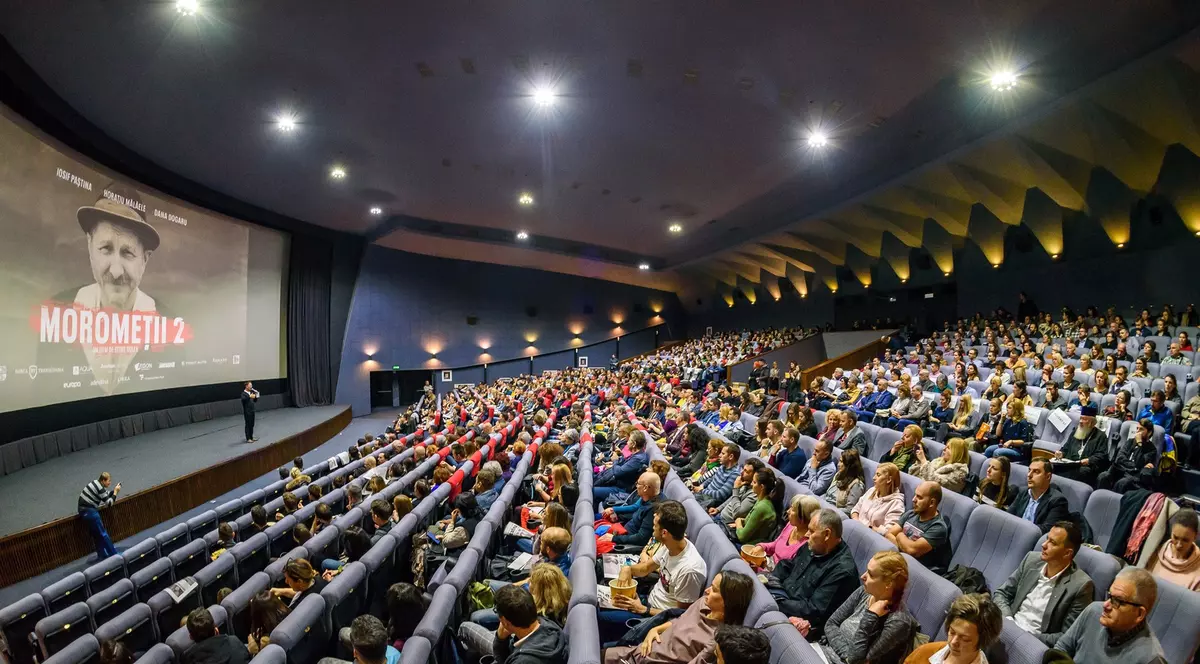 Invazie în cinematografe! Peste 14,5 milioane de români au fost anul trecut într-o sală de cinema, cu 60 la sută mai mult decât în 2012