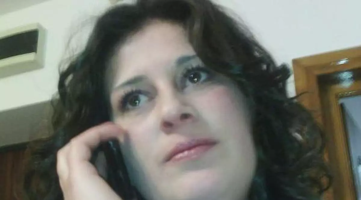 O femeie din Neamț a dispărut de cinci zile cu fetița ei de un an! Tatăl ei crede că a fost sechestrată. Pe cine bănuiește