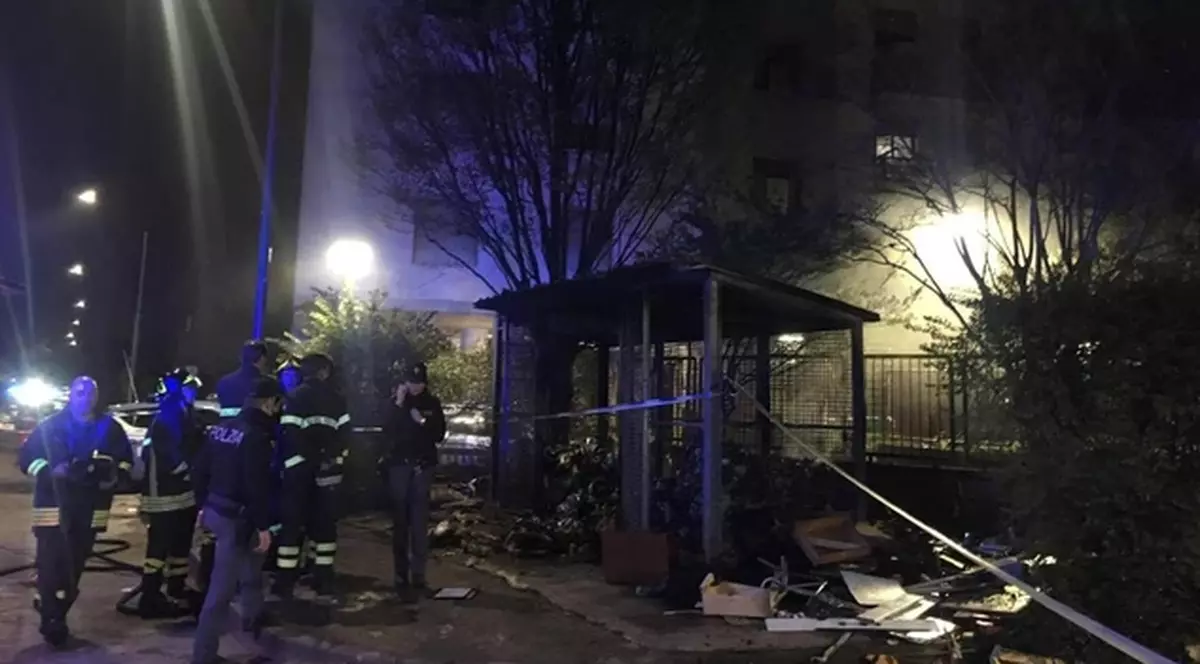 O femeie a fost tăiată bucăți și incendiată. Pompierilor nu le-a venit să creadă când au văzut cu câtă cruzime a fost maltratată victima