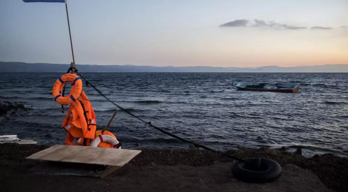 Naufragiu lângă insula greacă Samos, soldat cu trei morți, dintre care doi copii