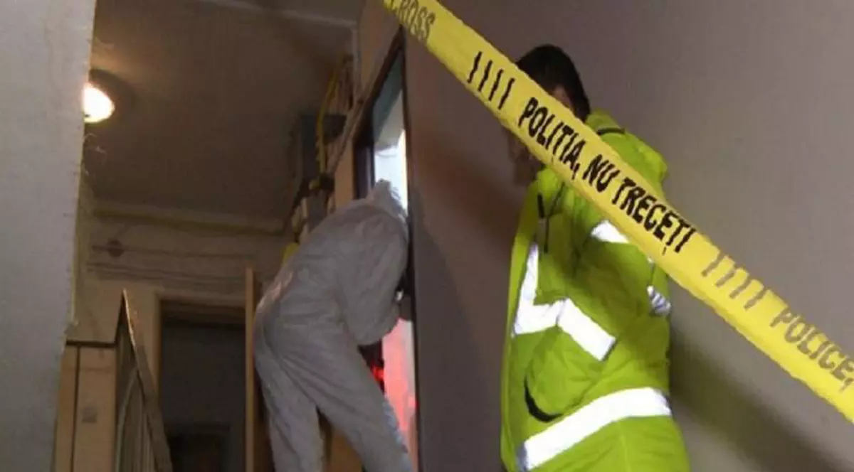 Incendiu într-un apartament din Bucureşti. O femeie a fost găsită moartă