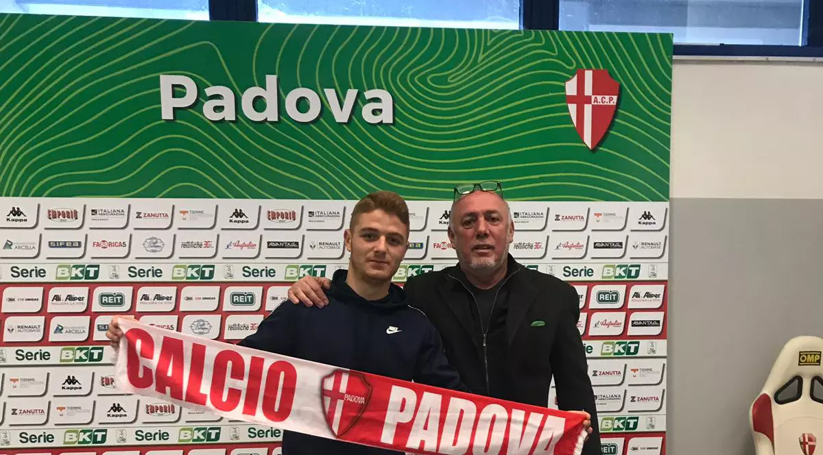 Încă un fotbalist român în Serie B. Andres Dumitrescu, la Padova