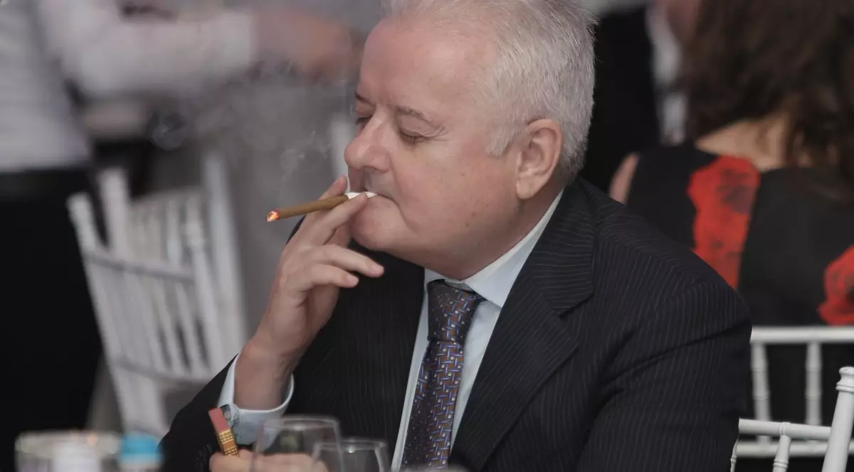 Cadou de Paște pentru Monica Gabor! Irinel Columbeanu, executat silit, iar fosta soție, obligată să vină în țară pentru partaj!