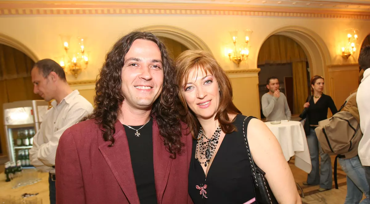 13 ani fără Laura Stoica. Pe 9 martie 2006, cântăreața, gravidă, murea într-un accident de mașină, împreună cu logodnicul ei