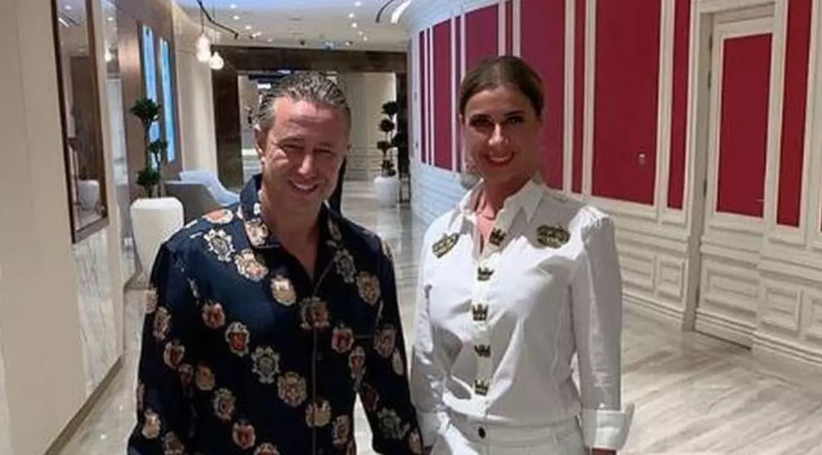 Laurenţiu Reghecampf, totul despre viaţa în Emirate. „Noi luăm deciziile împreună”