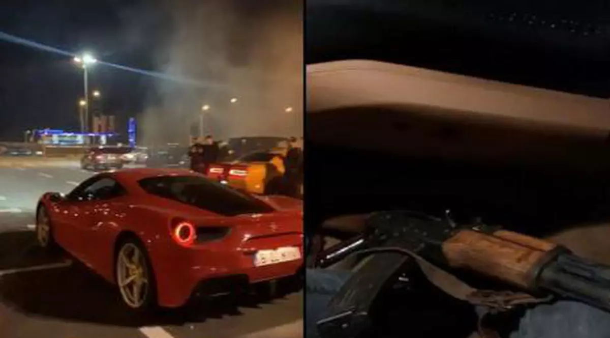 Percheziții la casele tinerilor care s-au filmat trăgând cu mitraliera
