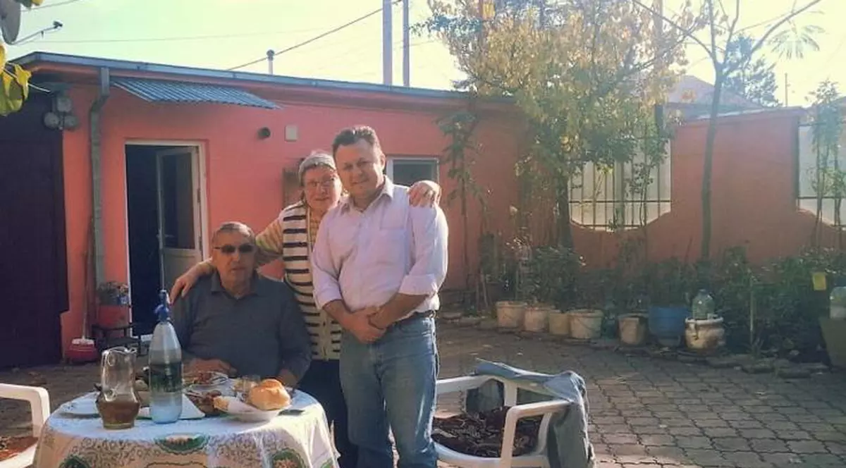 Legătura de dincolo de moarte dintre Ileana Ciuculete și Ion Dolănescu. Nașa artistei s-a ocupat de parastasele amândurora